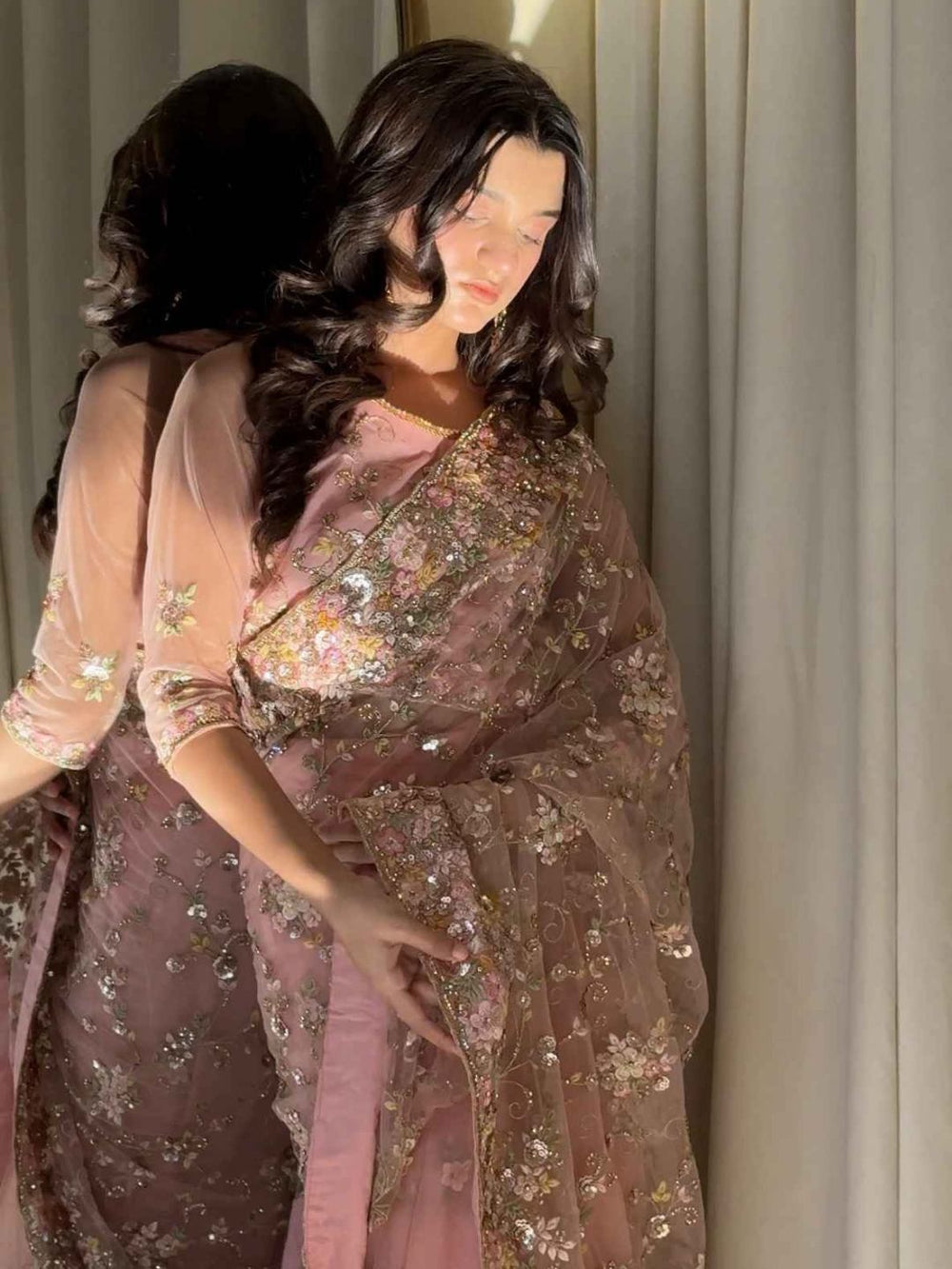 Luxury Handwork Net: Rosélune